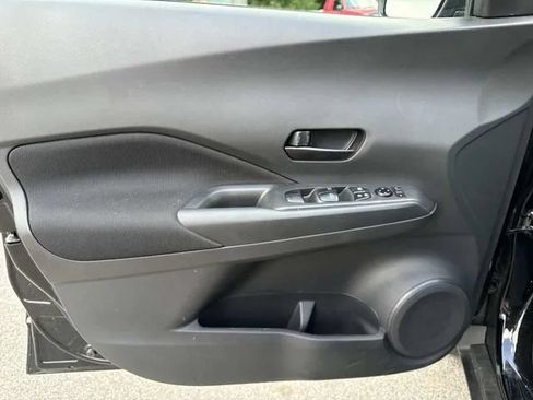 Used 2025 Nissan Kicks Play S FWD image 29