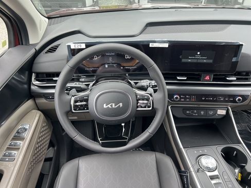 New 2026 Kia Carnival LXS image 11