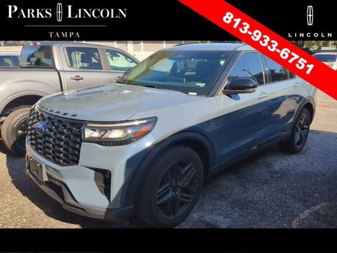 Used 2025 Ford Explorer ST-Line w/ Premium Package RWD image 7