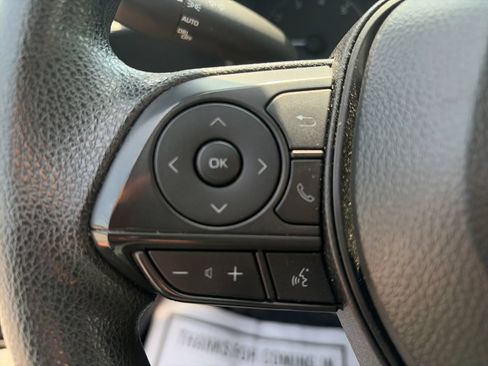 Used 2025 Toyota Corolla LE FWD image 32