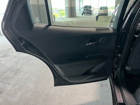 New 2026 Toyota Prius Plug-In Hybrid FWD image 33