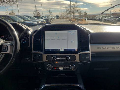 Certified 2022 Ford F350 Platinum w/ FX4 Off-Road Package image 12