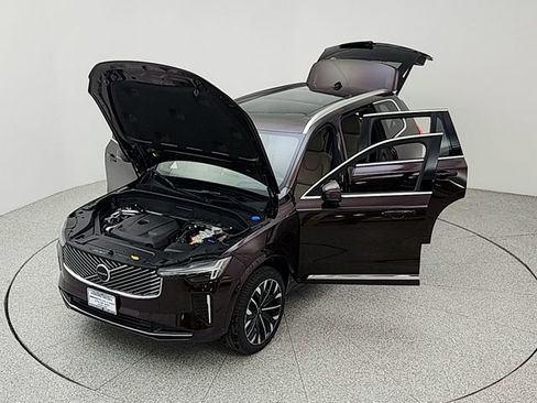 New 2026 Volvo XC90 T8 Ultra w/ Protection Package Premier image 38