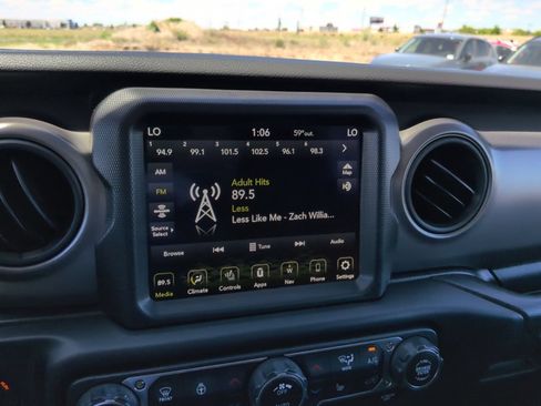Used 2023 Jeep Wrangler Unlimited w/ Cold Weather Group AWD/4WD image 20