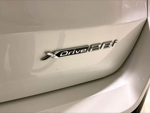 Certified 2024 BMW X1 xDrive28i w/ M Sport Package image 10
