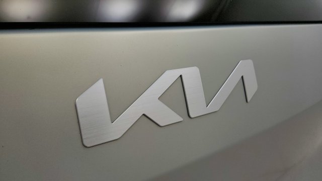 Used 2024 Kia EV9 GT-Line AWD/4WD image 32