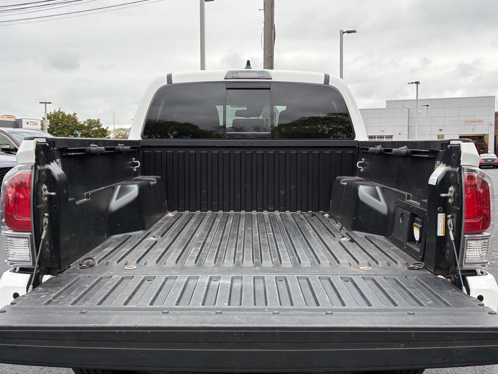 Used 2020 Toyota Tacoma TRD Sport w/ Technology Package AWD/4WD image 29