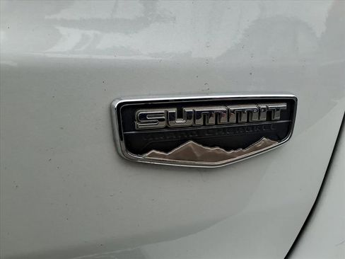 Used 2018 Jeep Grand Cherokee Summit image 15
