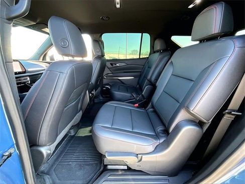 Used 2024 Chevrolet Traverse Z71 w/ Enhanced Driving Package image 14