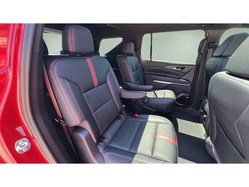 Certified 2024 Chevrolet Traverse RS w/ LPO, Floor Liner Package AWD/4WD image 31