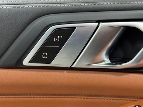 New 2026 BMW X5 xDrive50e w/ Executive Package image 27