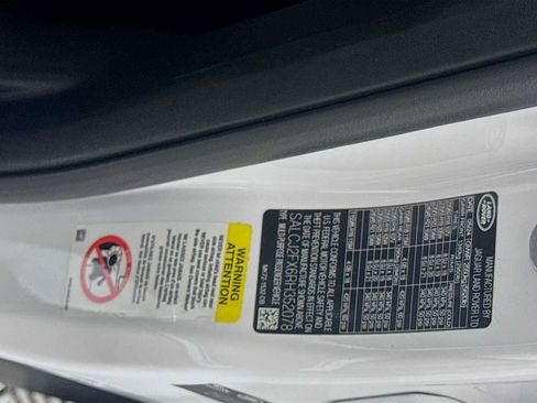 Used 2024 Land Rover Discovery Sport S image 33