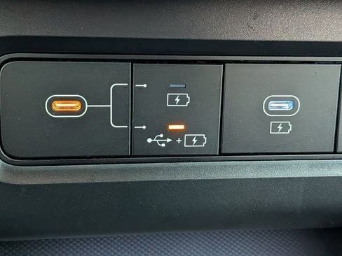 Certified 2025 Hyundai Tucson Limited AWD/4WD image 25