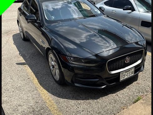 Used 2020 Jaguar XE S RWD image 6