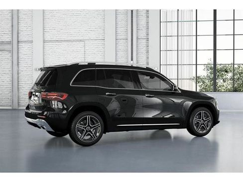 New 2026 Mercedes-Benz GLB 250 4MATIC image 18