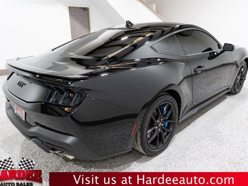 Used 2024 Ford Mustang GT Premium RWD image 5