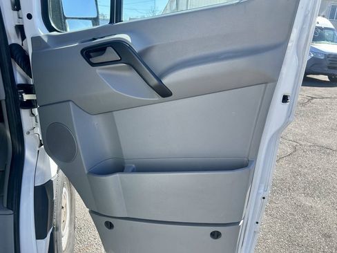 Used 2015 Mercedes-Benz Sprinter 2500 w/ Driver Comfort Package image 13