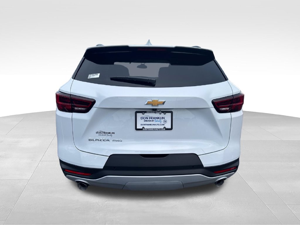 New 2026 Chevrolet Blazer LT w/ Convenience Package AWD/4WD image 4