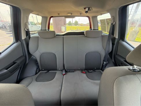 Used 2011 Nissan Xterra S AWD/4WD image 18