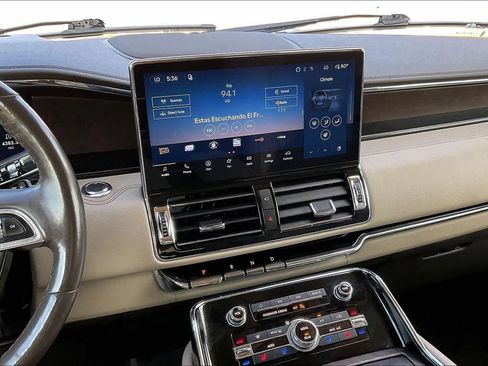 Used 2022 Lincoln Navigator Reserve AWD/4WD image 13