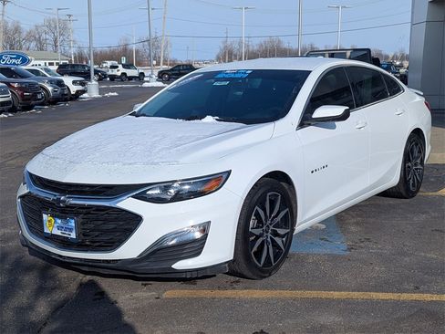 Used 2024 Chevrolet Malibu RS w/ LPO, Floor Liner Package image 7