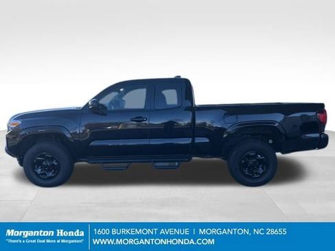 Used 2023 Toyota Tacoma SR image 5