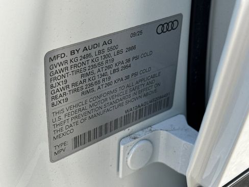 New 2025 Audi Q5 2.0T Premium Plus image 24