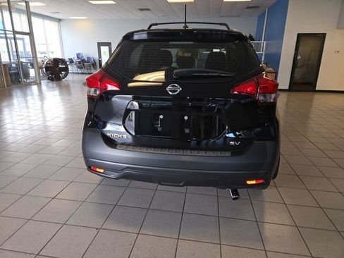 Used 2019 Nissan Kicks SV w/ Exterior Package FWD image 7