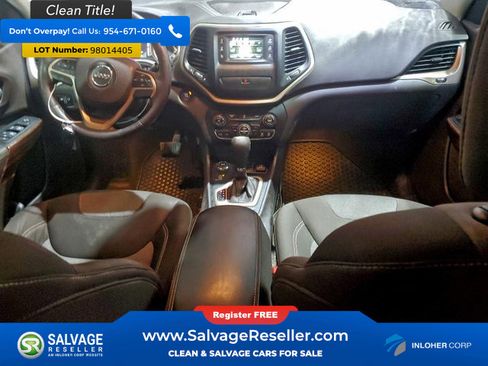 Used 2014 Jeep Cherokee Latitude w/ Comfort/Convenience Group image 11