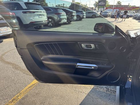 Used 2018 Ford Mustang GT Premium w/ Black Accent Package RWD image 17