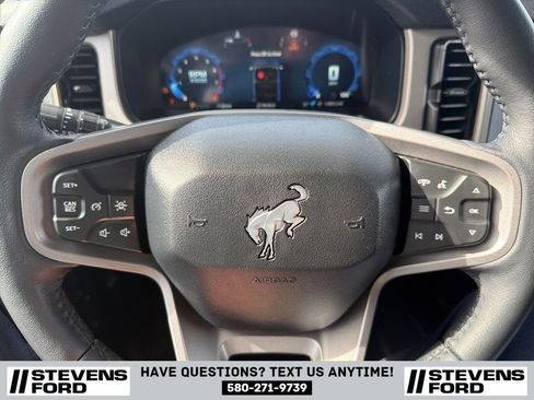 Used 2025 Ford Bronco Outer Banks image 20