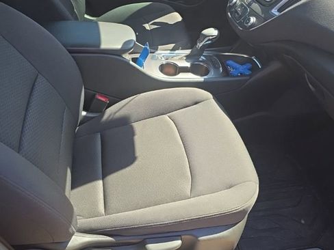 Used 2022 Chevrolet Malibu RS image 7