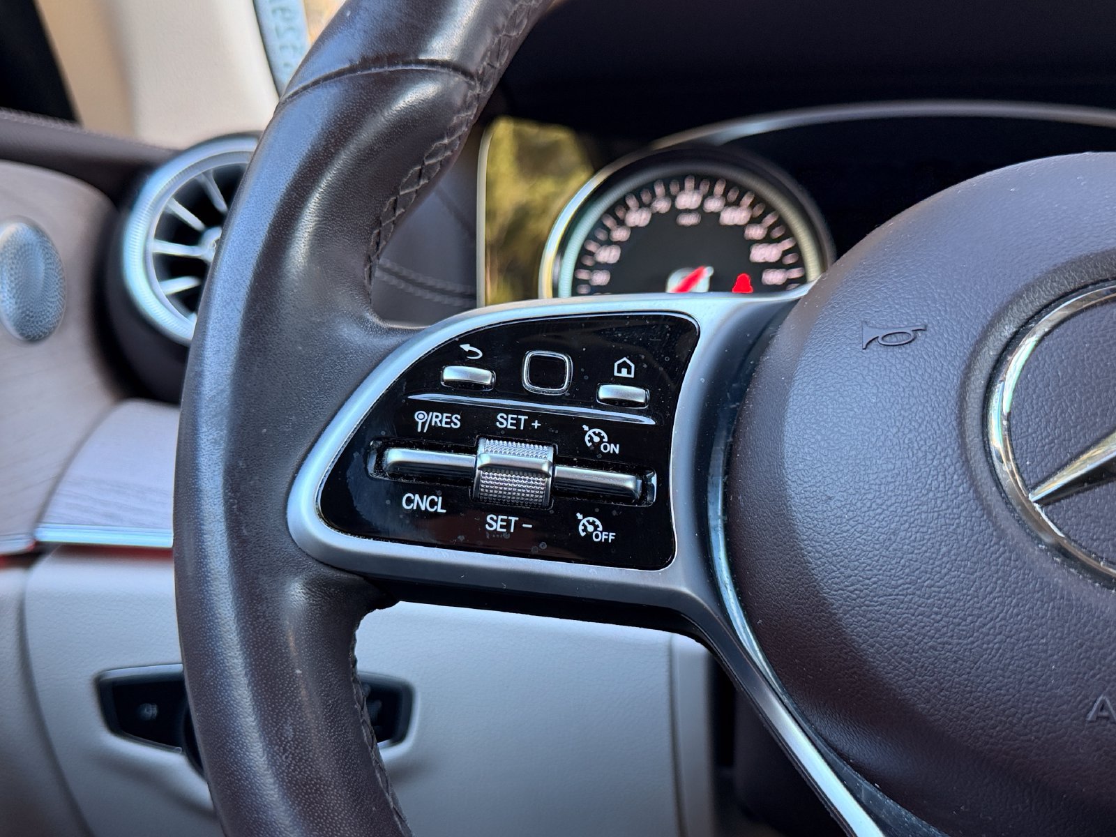 Certified 2019 Mercedes-Benz E 450 Cabriolet image 20