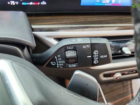 Used 2026 BMW X7 xDrive40i AWD/4WD image 48