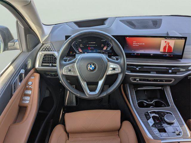 Used 2023 BMW X7 xDrive40i w/ Parking Assistance Package AWD/4WD image 15