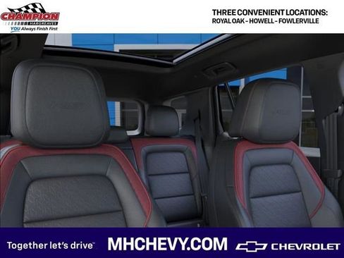 New 2026 Chevrolet Equinox RS w/ Convenience Package III AWD/4WD image 24