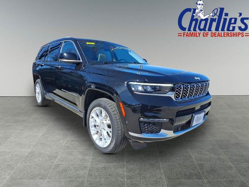Used 2021 Jeep Grand Cherokee L Summit w/ Luxury Tech Group V image 3