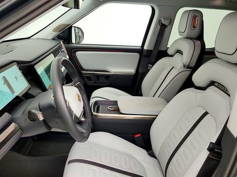 Used 2024 Rivian R1T Adventure Dual AWD/4WD image 18