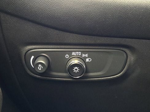 Used 2019 Chevrolet Equinox LT image 26