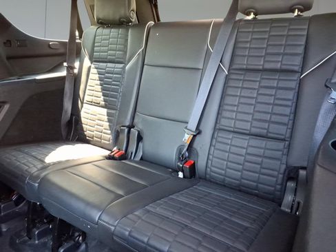 Used 2022 Cadillac Escalade Sport Platinum AWD/4WD image 10