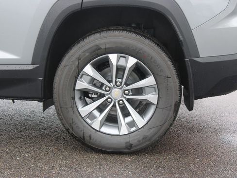 New 2026 Chevrolet Equinox LT FWD image 17