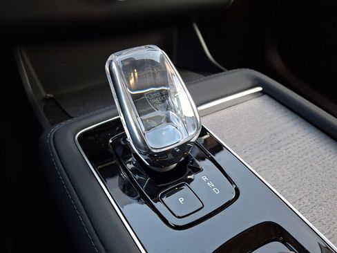 New 2026 Volvo XC90 T8 Ultra w/ Protection Package Premier image 12