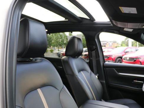 Certified 2026 MAZDA CX-90 3.3 Turbo S w/ Premium Plus AWD/4WD image 7