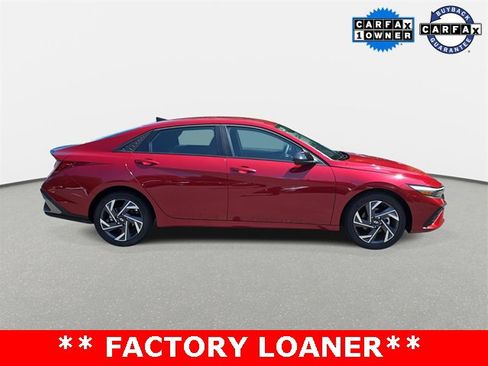 Used 2025 Hyundai Elantra Sport image 4