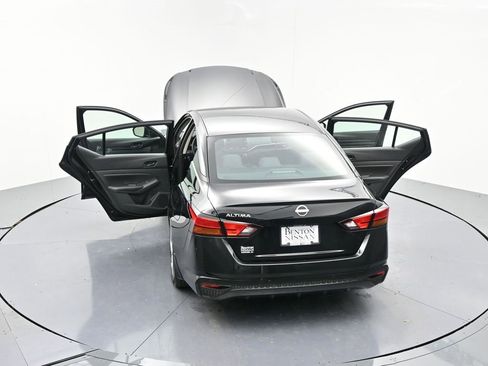 Used 2024 Nissan Altima 2.5 S image 23