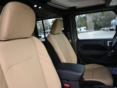 New 2026 Jeep Gladiator Willys image 23