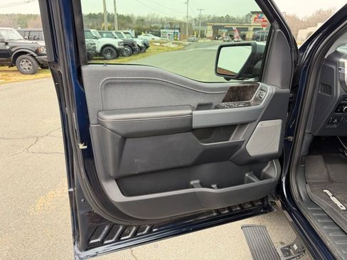 Used 2023 Ford F150 Lariat w/ Trailer Tow Package image 14