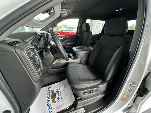 Certified 2022 Chevrolet Silverado 1500 RST AWD/4WD image 18