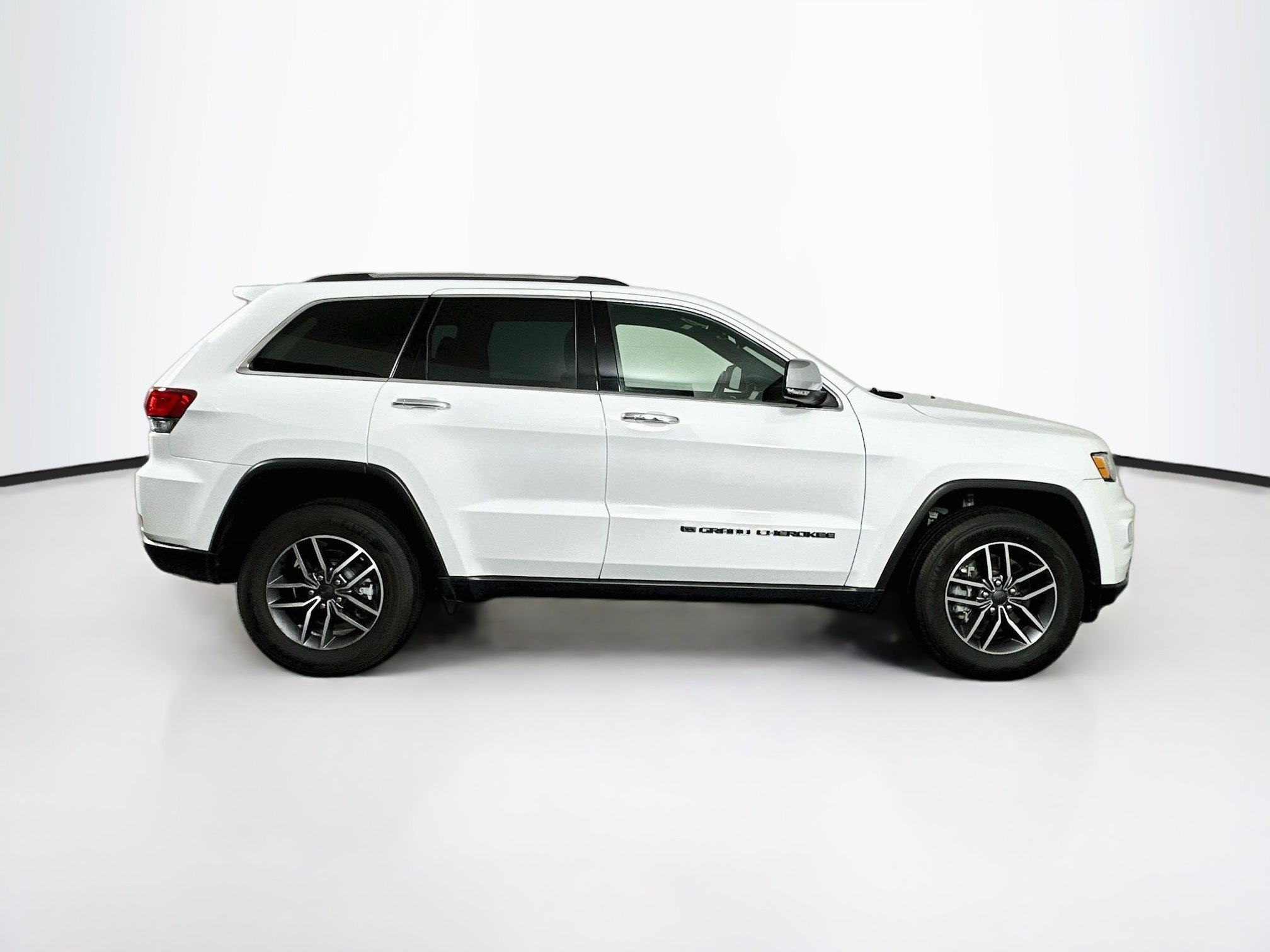 Used 2022 Jeep Grand Cherokee Limited AWD/4WD image 10