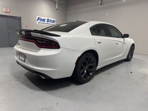 Used 2021 Dodge Charger SXT w/ Blacktop Package RWD image 5